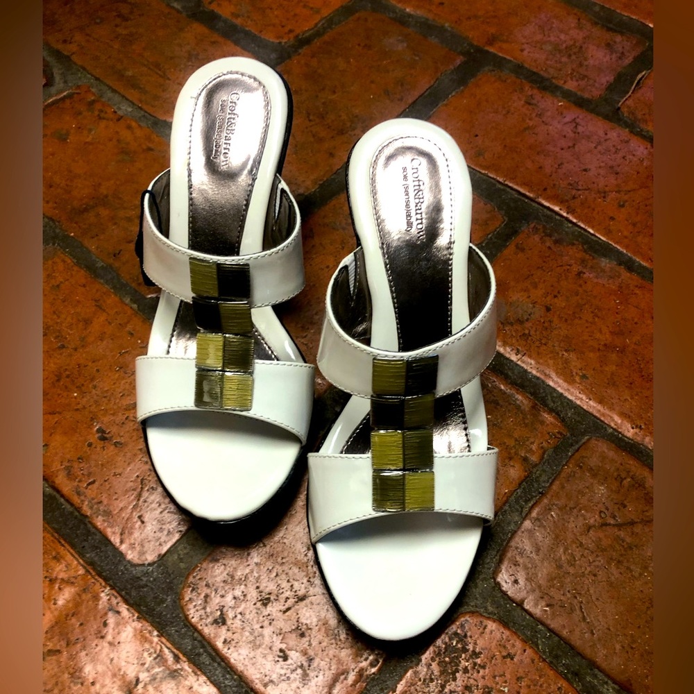 NWT Croft & Barrow Heels Size 7